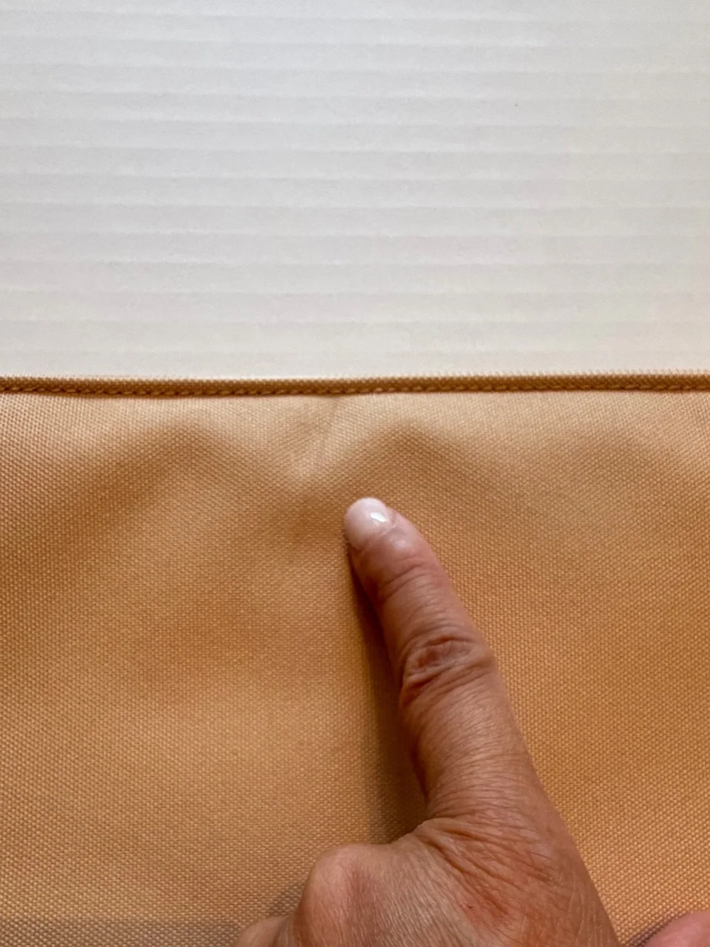 NWT - BEIS The Beisics Laptop Case in Beige